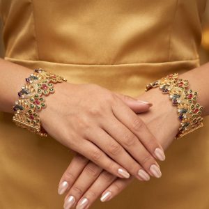 Conjunto Mayura com 2 pulseiras indianas de metais design de pavões